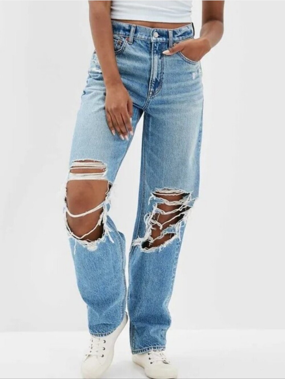 American Eagle Strigid Highest Rise Baggy Straight Distressed Jeans, Size 10